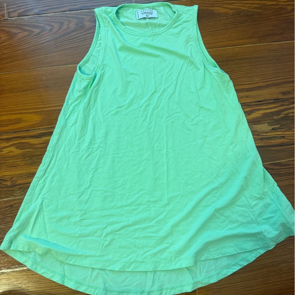 Mott 50 Light green/aqua tank top